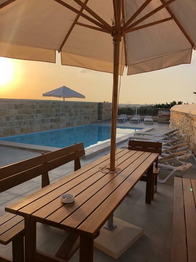 Villa Chossie Żejtun 외부 사진